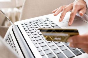 Предоплата и «срочная доставка»: как у запорожцев выманивают деньги за животных в интернете