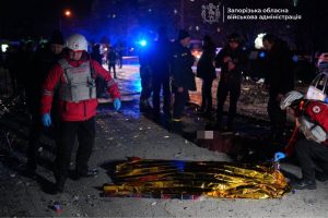 У Запоріжжі впродовж дня лунають вибухи: є постраждалі та загиблі (ОНОВЛЮЄТЬСЯ)