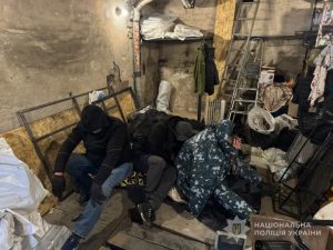 На Запоріжжі охоронець держпідприємства організував спробу крадіжки кольорових металів: деталі