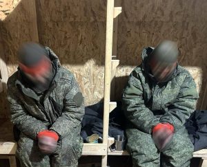 В Запорожской области дронщики 1 ОШП взяли в плен двух оккупантов