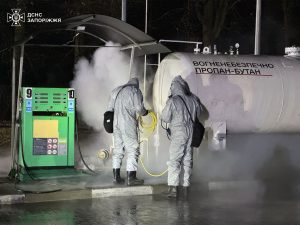 В Запорожье спасатели ликвидировали утечку газа на АЗС: детали