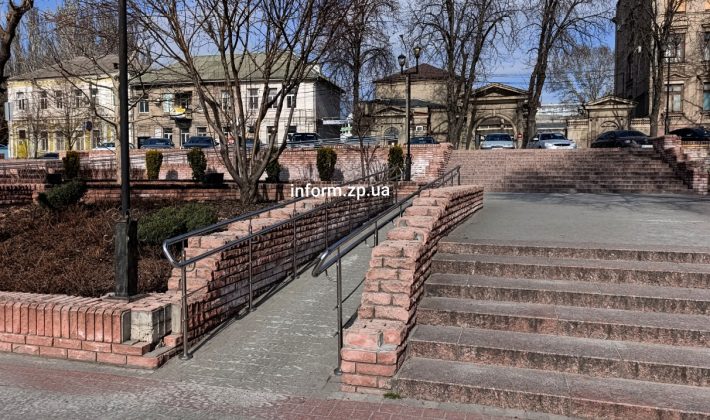 Как выглядит площадь Театральная в Запорожье несмотря на войну в 2026 году (ФОТО)