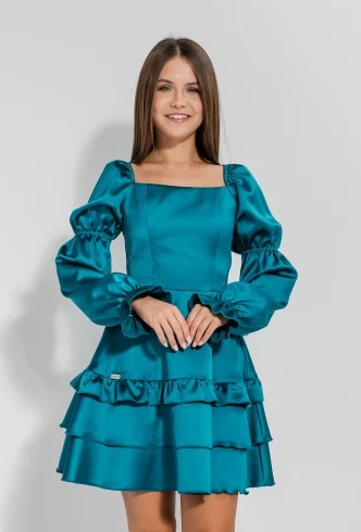 Как выбрать стильную и качественную одежду для подростка девочки