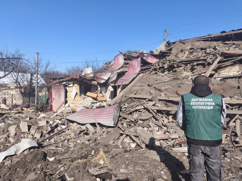 Экоинспекция зафиксировала последствия обстрелов в Запорожье: что известно