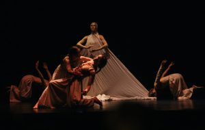 «Ми потрібні глядачам»: як живе театр у Запоріжжі під час війни