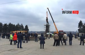 10 лет после демонтажа Ленина в Запорожье: удалось ли продать памятник