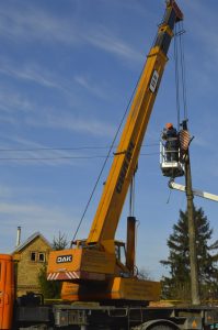 Відновлення світла на Запоріжжі: енергетики заживили понад 22 тисячі родин після обстрілів