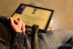 Знак отличия «За оборону Украины»: 36 запорожских полицейских получили государственные награды
