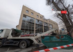 Який вигляд має супермаркет, який постраждав через атаку по Запоріжжю (ФОТО)