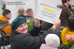 У Запоріжжі 22 родини ВПО отримали сертифікати на тимчасове житло