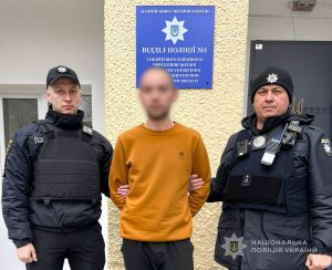 Два ограбления за день: в Запорожье полиция задержала подозреваемых