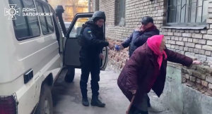 Из прифронтовой громады в Запорожской области эвакуировали трёх человек (ВИДЕО)