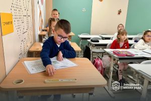 У Запоріжжі в школах тестують динамічні парти: подробиці
