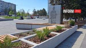 Весна в сквере Гутника-Залужного в Запорожье: что уже работает, а какие зоны до сих пор на ремонте (ФОТО)