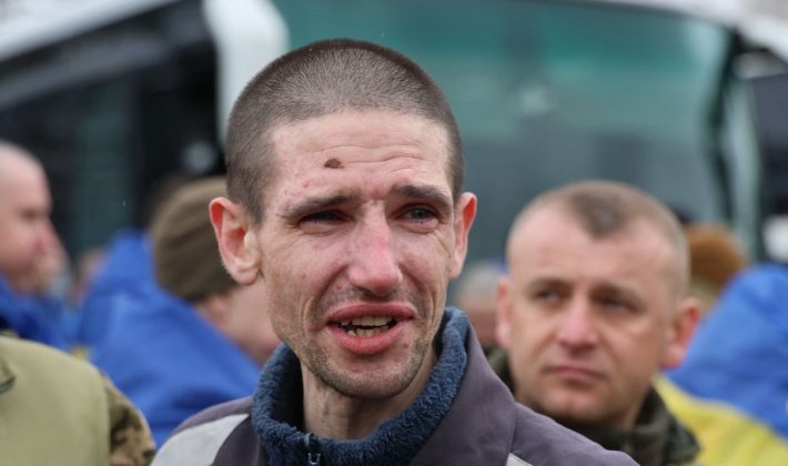 13 запорожцев вернулись из российского плена (ФОТО)