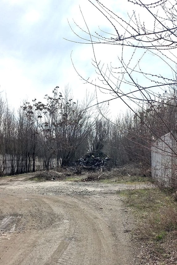 У промисловій зоні Запоріжжя виявили несанкціоноване сміттєзвалище