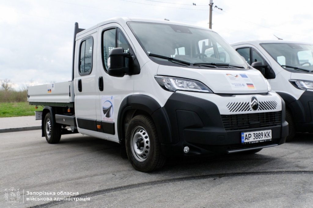 Запоріжжя отримало вісім нових автомобілів