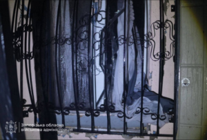 Пізно вночі росіяни знову атакували Запоріжжя безпілотниками: є постраждалий і руйнування