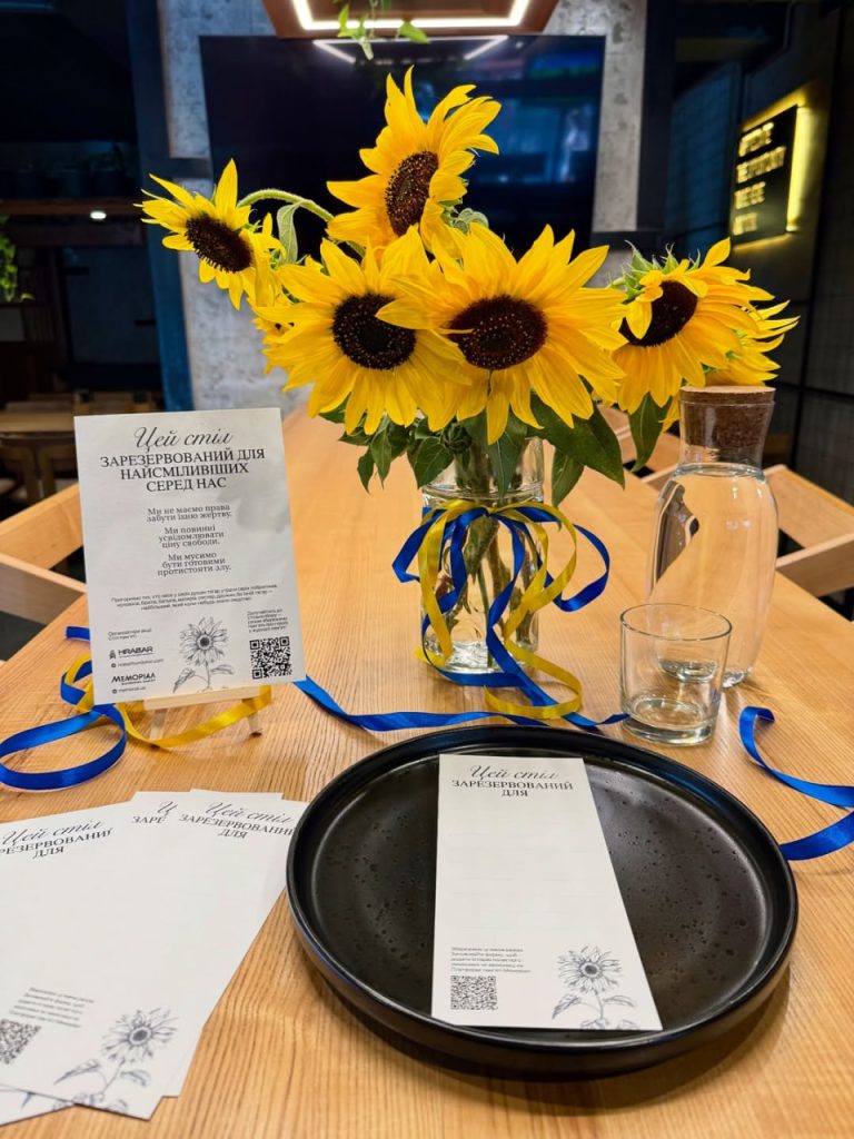 Не статистика, а истории: как запорожцы могут сохранить память о погибших на войне