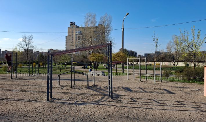 Детская площадка за 7,5 млн грн на Песках в Запорожье: как выглядит новая локация (ФОТО)