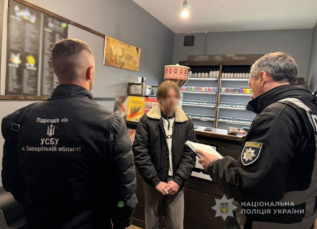 У Запоріжжі викрили підпільне виробництво електронних сигарет і тютюнових виробів