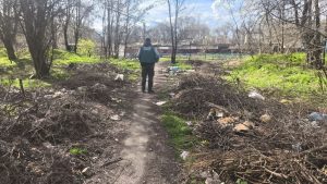 У Запоріжжі після скарг мешканців приберуть сміттєзвалище (ФОТО)