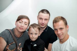 «Все в цьому світі – від любові»: інтерв’ю із запорізькою фотографкою про материнство, втрати та любов до дітей