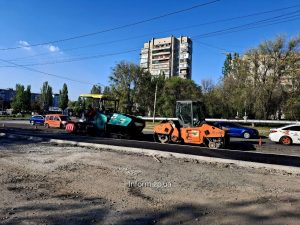 Біля парку «Дубовий Гай» у Запоріжжі облаштовують нову зупинку: що відомо