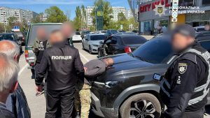 У Запоріжжі викрили командира батальйону на хабарях від військових