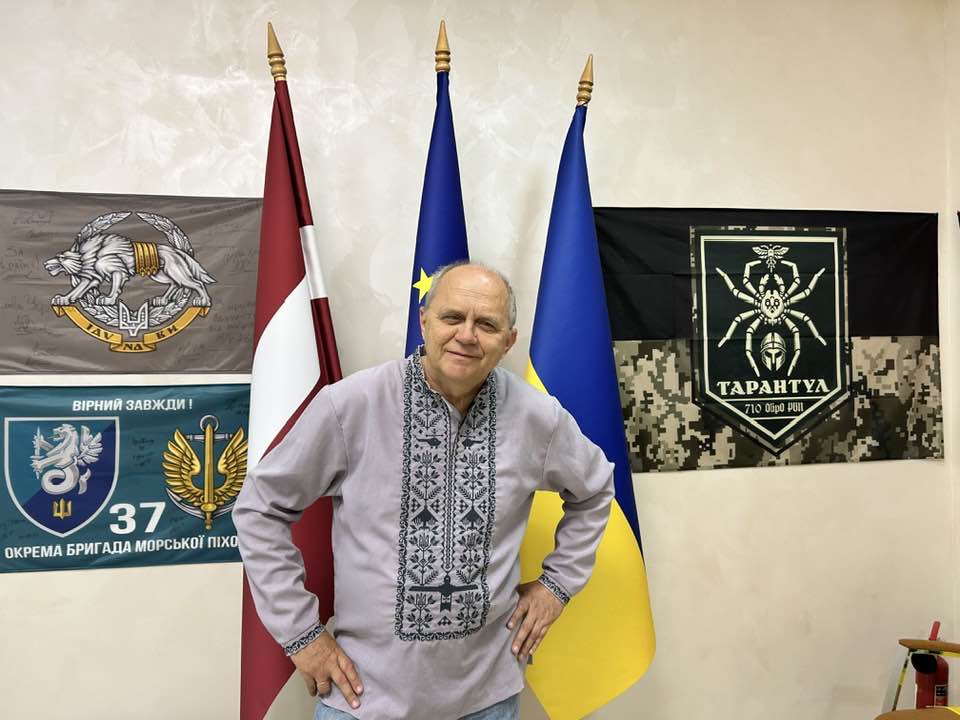 Відомі запоріжці вдягнулися у вишиванки