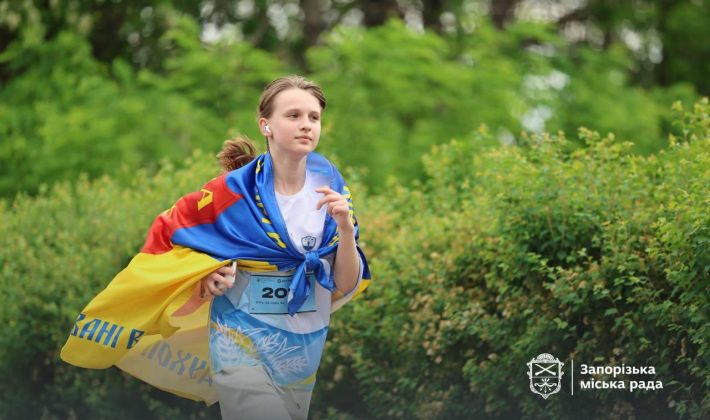 В Запорожье на Хортице состоялся ежегодный забег «Біжу за мову»