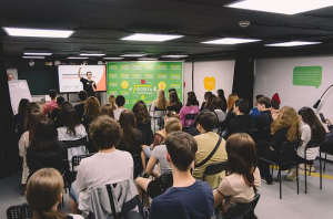 Підлітки Запоріжжя взяли участь в інтенсиві про доброчесність