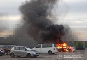 Запоріжжя під атакою безпілотників: є потерпілі, горять автівки (ОНОВЛЮЄТЬСЯ)
