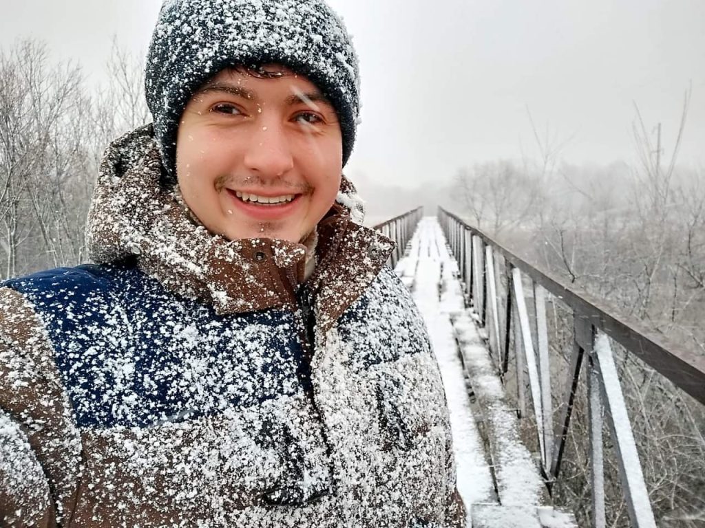 як запорізькі пабліки поширюють фейки про мігрантів