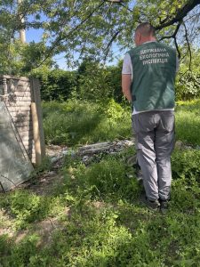 Засмічення у Вознесенівському районі: у Запоріжжі виявили незаконне звалище біля багатоповерхівки