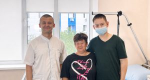 «Я просто хочу жить»: в Запорожье 17-летнему парню пересадили почку и подарили шанс на новую жизнь