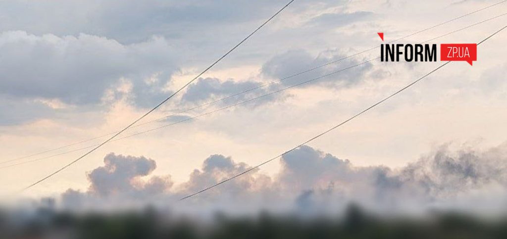 Дим після ударів по Запоріжжю 4 липня. Фото: Inform.zp.ua