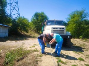 Енергетики відновили пошкоджену обстрілами лінію через Дніпро
