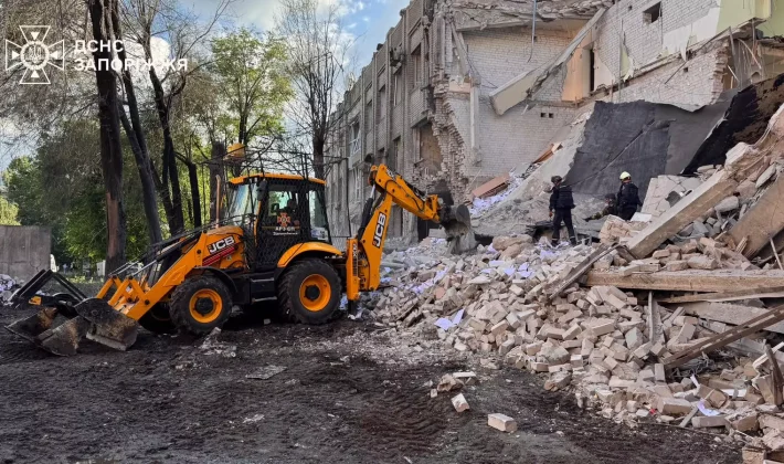 В Запорожье во время российского авиаудара погиб полицейский (ФОТО, ВИДЕО)