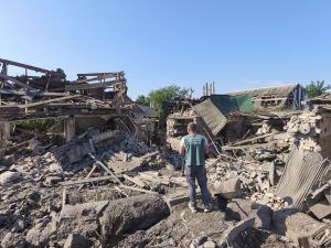В Запорожье обследовали места обстрелов на Космосе и в Александровском районе (ФОТО)