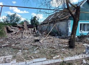 На Запорожье из-за российских обстрелов погибла женщина и ранен ребенок: детали
