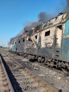 Російський дрон знову пошкодив пасажирський поїзд на Запоріжжі: деталі