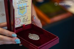 У Запоріжжі нагородили 57 медичних працівників і колективів (ФОТО)