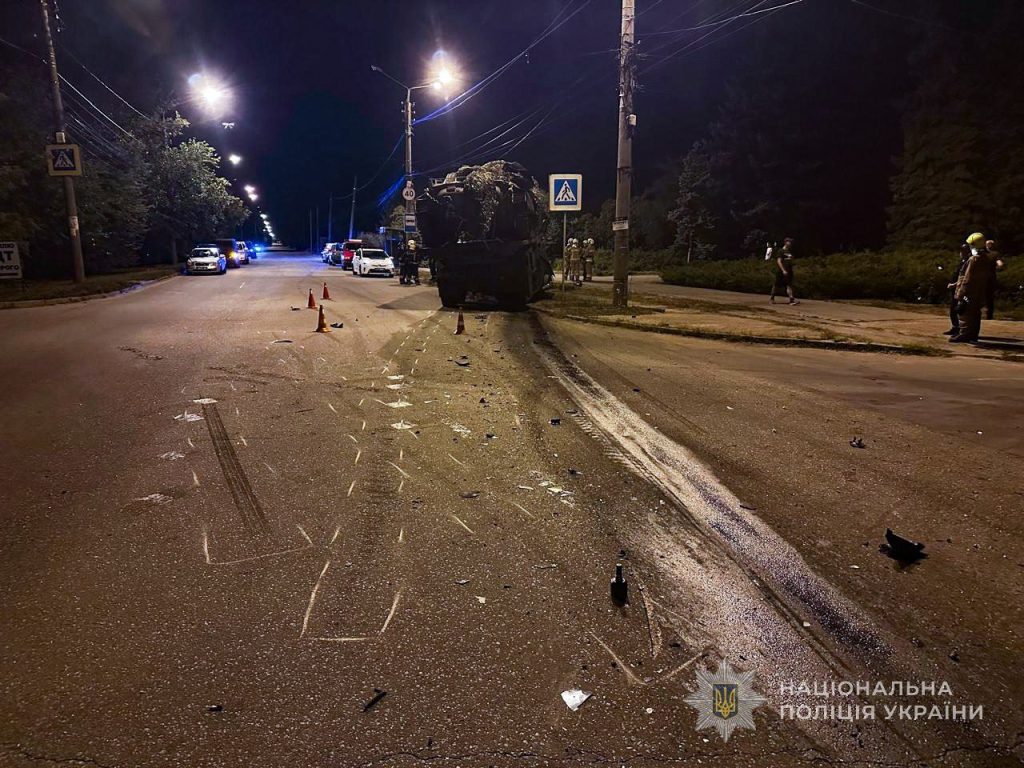 В Запорожье водитель легковушки погиб в столкновении с грузовиком: детали