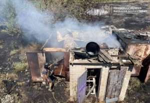 У Запоріжжі FPV-дрон пошкодив вантажівки: які наслідки російських атак по області (ФОТО)
