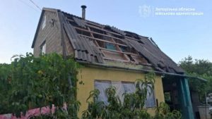 Російські дрони атакували Запорізький район: поранена жінка, пошкоджені будинок і гараж