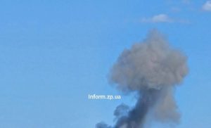У Запоріжжі після російського удару виникла пожежа на об’єкті інфраструктури