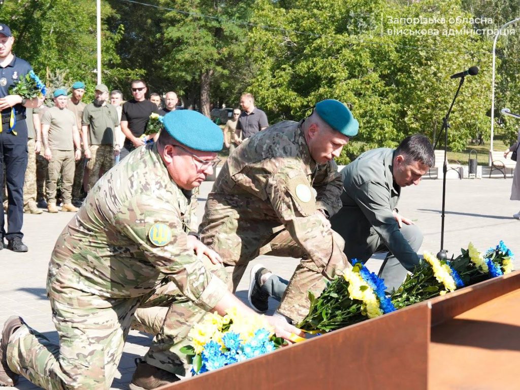 «Перезвон памяти»: в Запорожье открыли мемориал воинам Морской пехоты