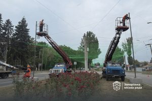 В Запорожье дороги Космического района оборудуют трехслойной антидроновой защитой