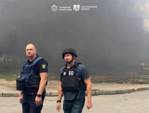 У Запоріжжі на Бабурці постраждали будинки після атаки (ФОТО)